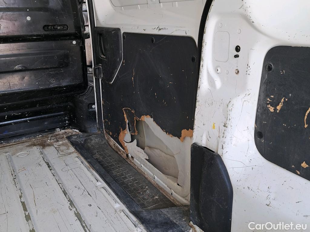  Peugeot  Expert PEUGEOT  / 2016 / 4P / furgón Furgón Premium 1.5 BlueHDi 100 Standard (AC) #32