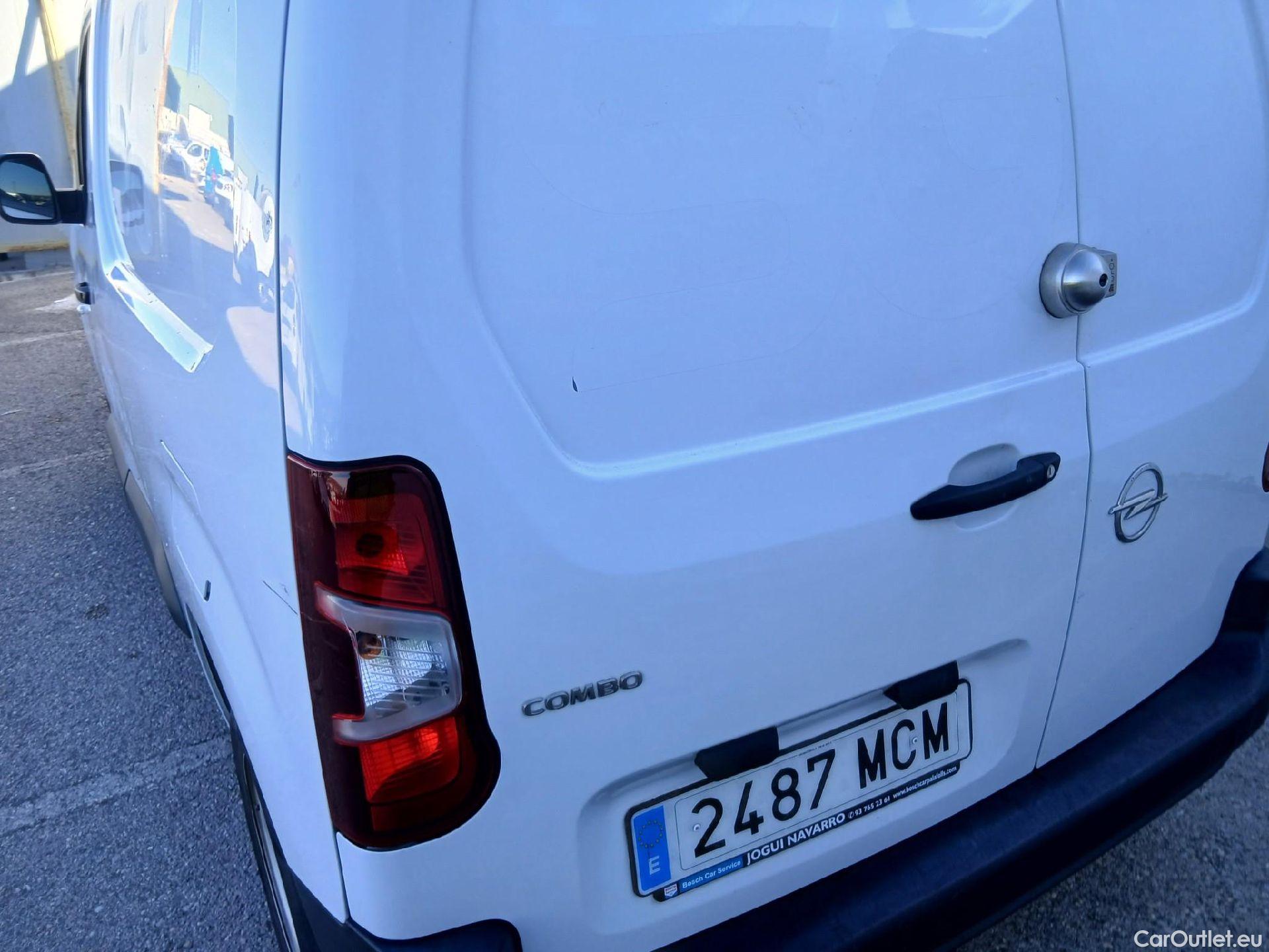  Opel  Combo OPEL  / 2018 / 3P / furgón derivado de turismo 1.5 TD 75kW (100CV) Express L H1 650kg #18