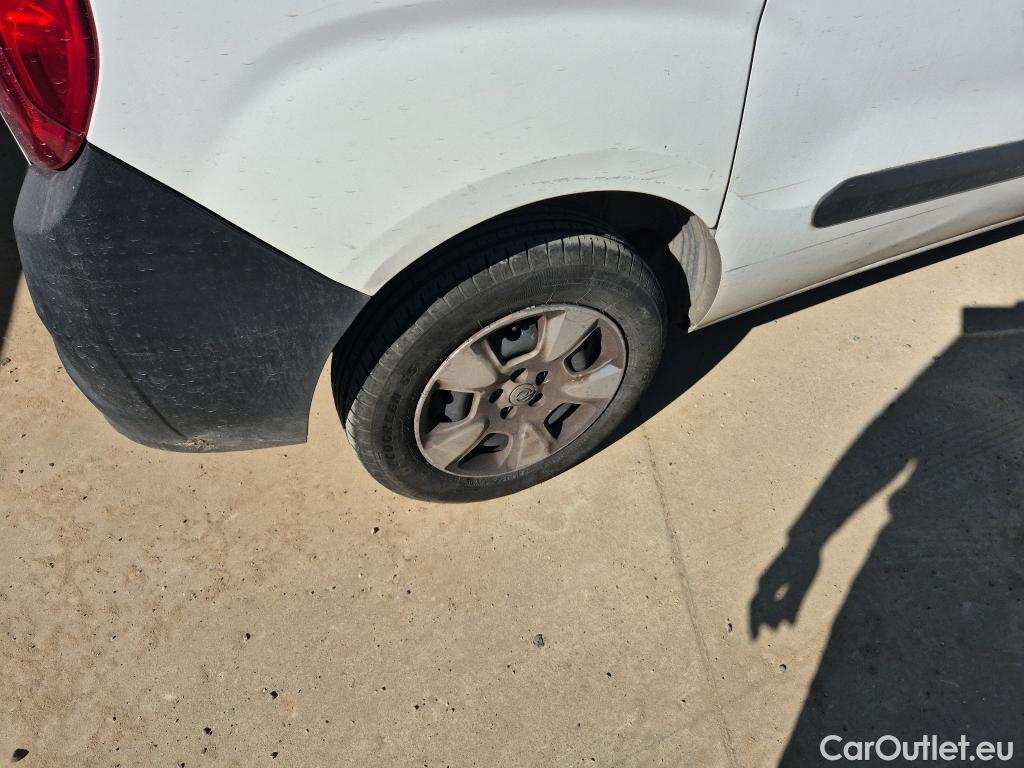  Opel  Combo OPEL  / 2012 / 3P / furgón derivado de turismo Cargo 1.3 CDTI 70kW (95CV) L1 H1 #49