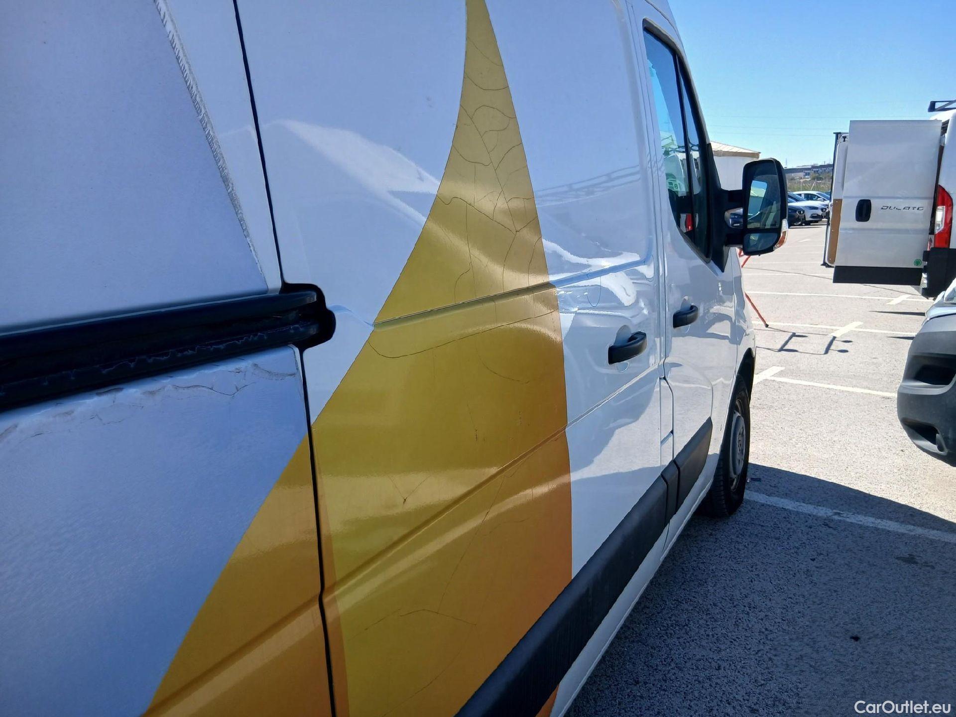  Renault  Master RENAULT  VU 4p 3G furgón Furgón T L2H2 3500 dCi 125 #13