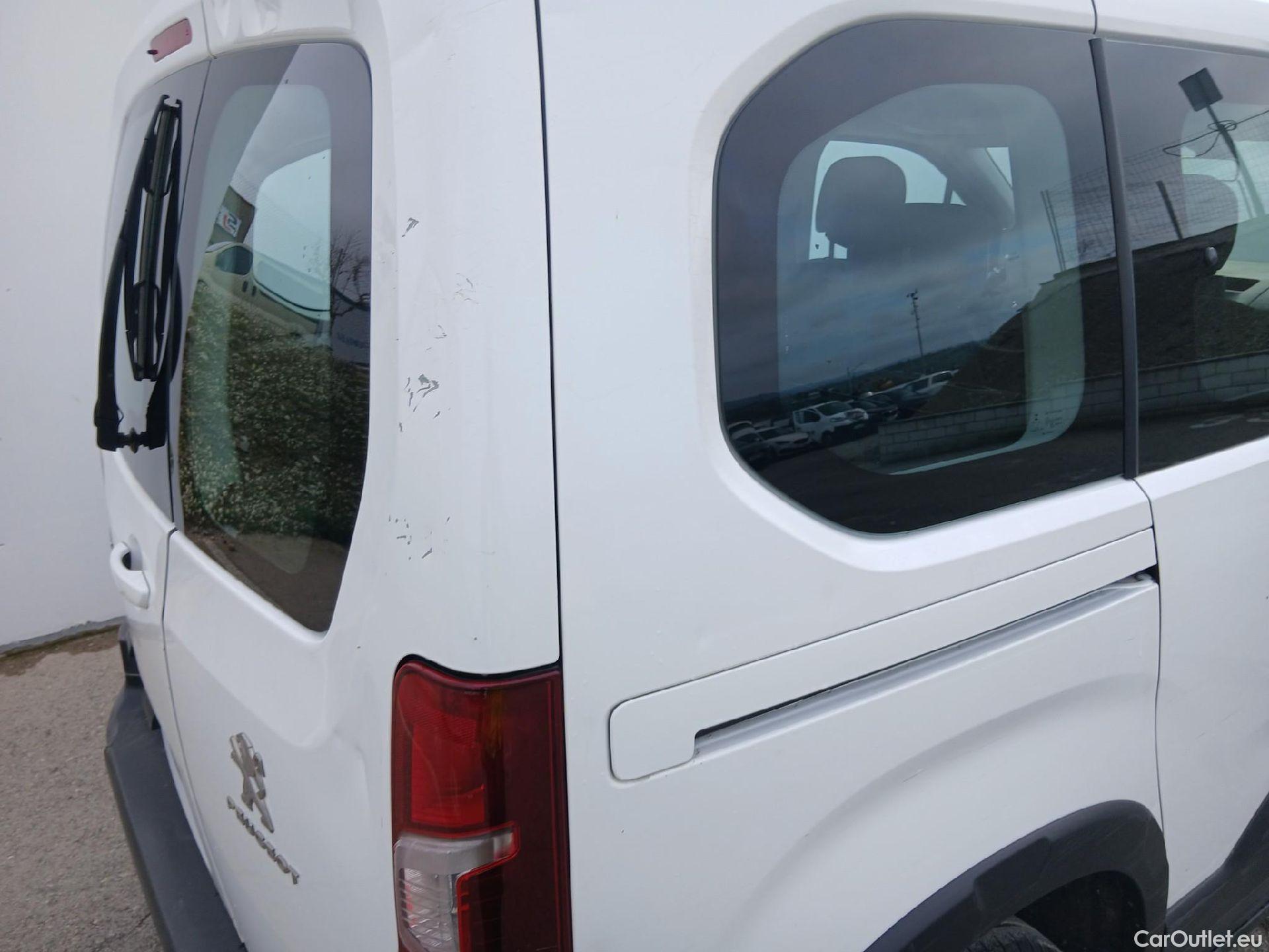  Peugeot  RIFTER PEUGEOT  / 2018 / 4P / combi Active Standard BlueHDi 73kW (IND) #34