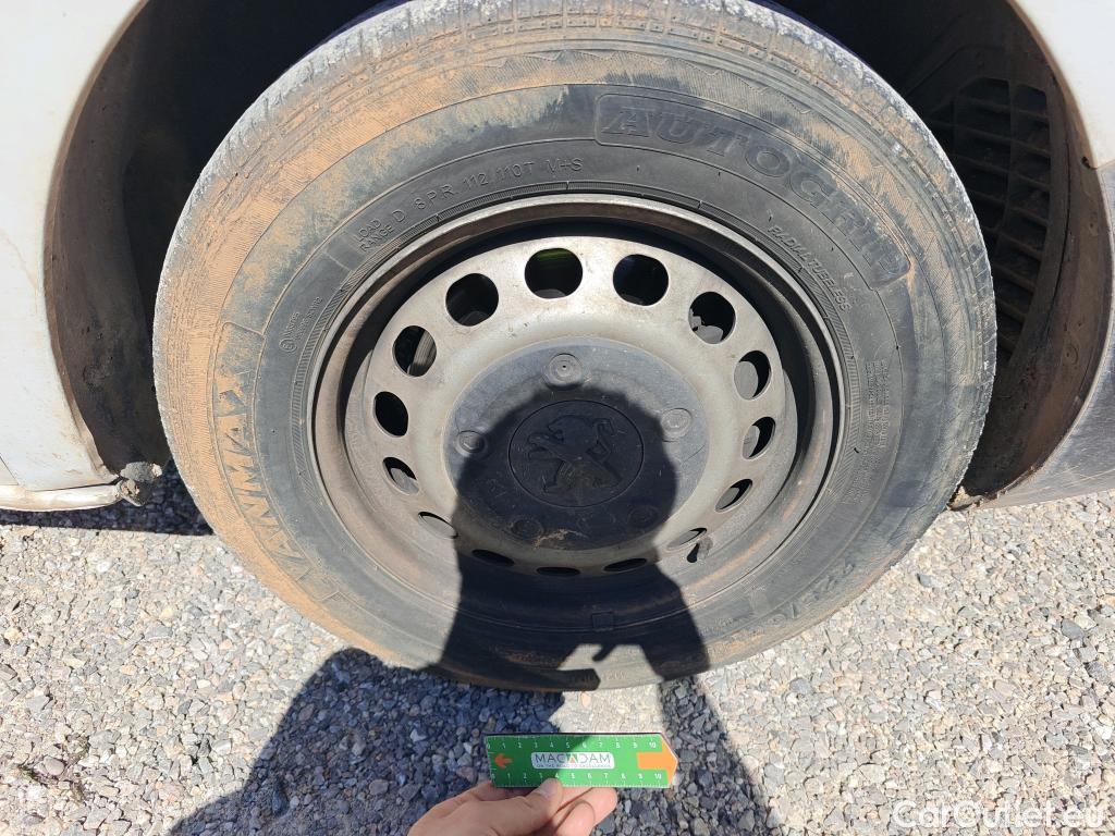  Peugeot  Expert PEUGEOT  / 2016 / 4P / furgón Furgón BlueHDi 100 S&S 6v Long #19