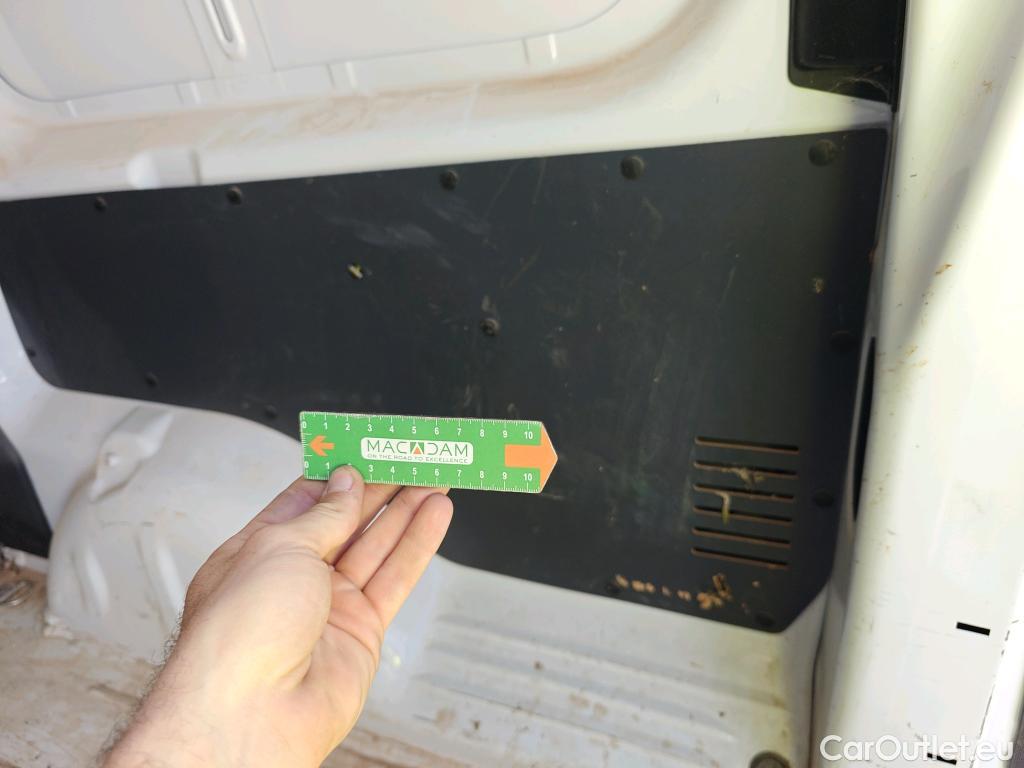  Peugeot  Expert PEUGEOT  / 2016 / 4P / furgón Furgón BlueHDi 100 S&S 6v Long #16