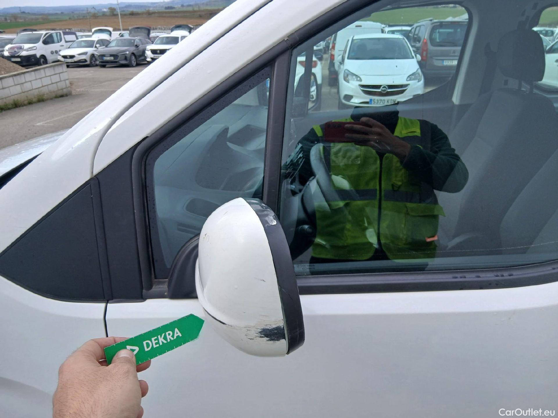  Peugeot  RIFTER PEUGEOT  / 2018 / 4P / combi Active Standard BlueHDi 73kW (IND) #9