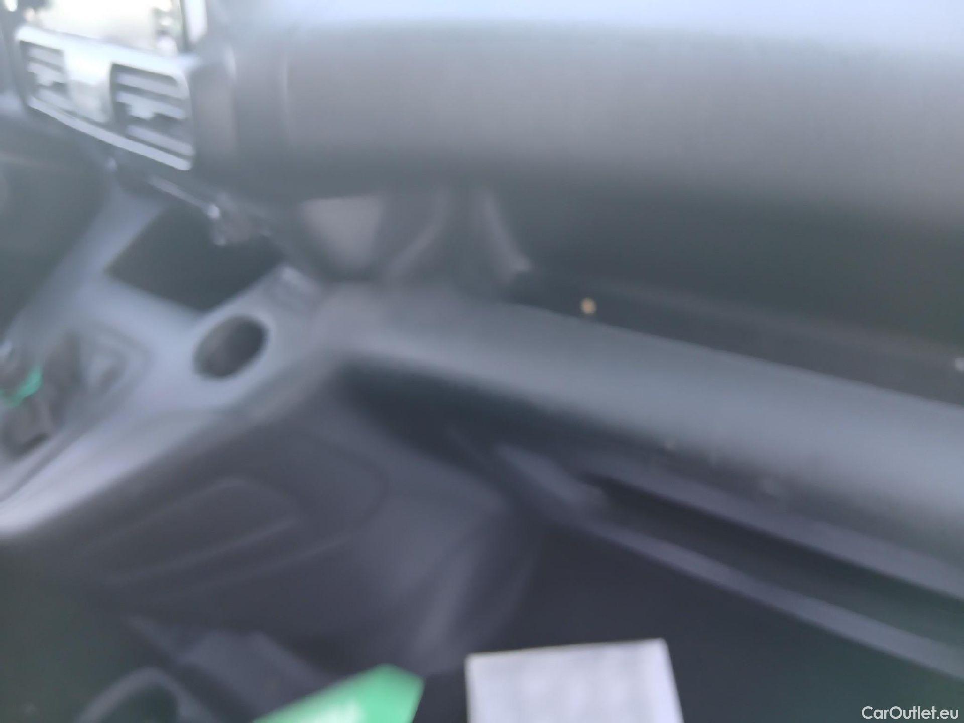  Opel  Combo OPEL  / 2018 / 3P / furgón derivado de turismo 1.5 TD 75kW (100CV) Express L H1 650kg #45