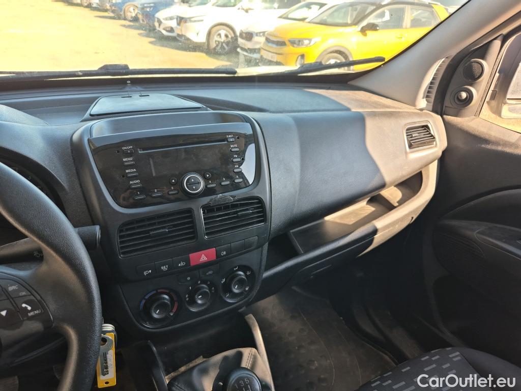  Opel  Combo OPEL  / 2012 / 3P / furgón derivado de turismo Cargo 1.3 CDTI 70kW (95CV) L1 H1 #32