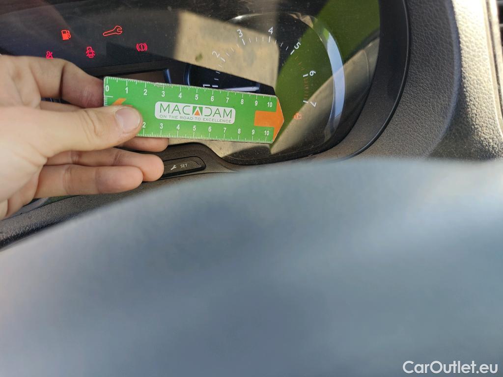  Peugeot  Expert PEUGEOT  / 2016 / 4P / furgón Furgón BlueHDi 100 S&S 6v Long #51