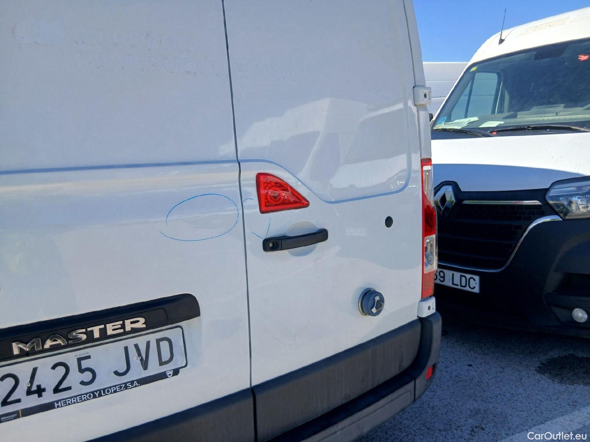  Renault  Master RENAULT  VU 4p 3G furgón Furgón T L2H2 3500 dCi 125 #10