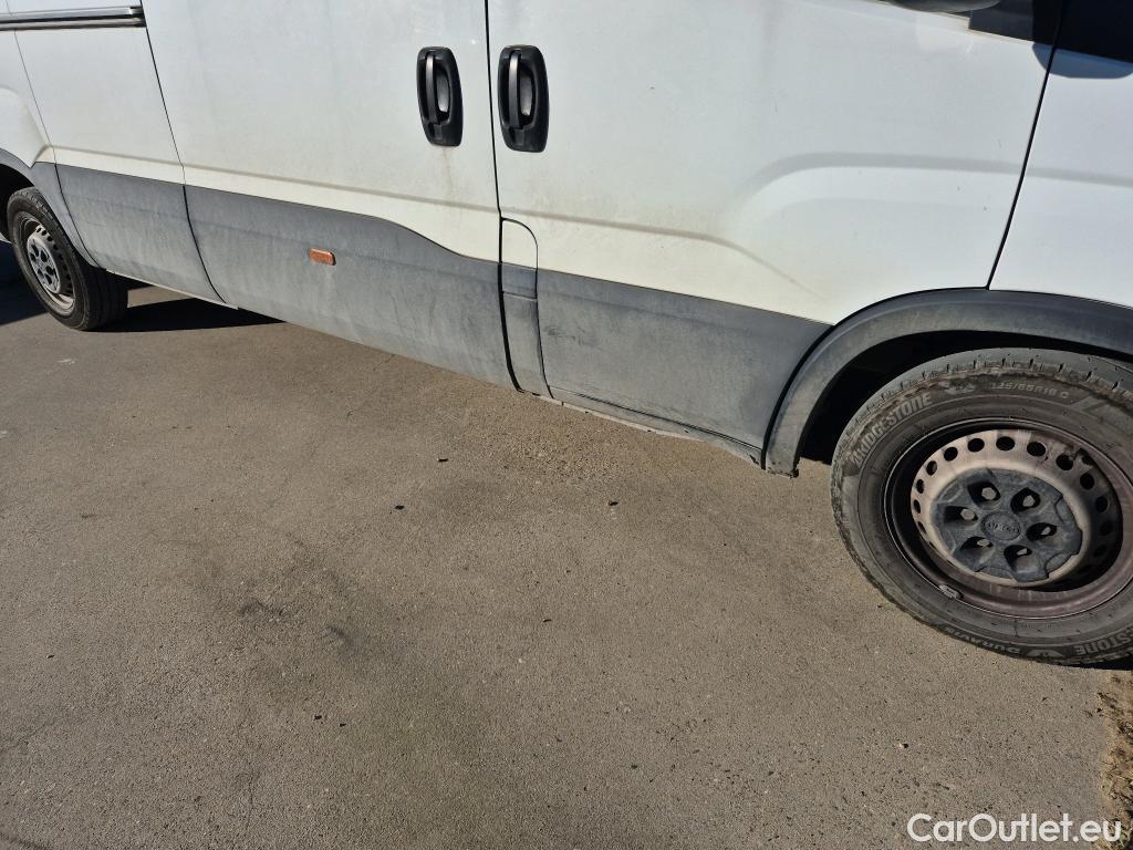  Iveco  Daily IVECO  / 2019 / 4P / combi 35S 14H V 4100/H2 16H M3 #9