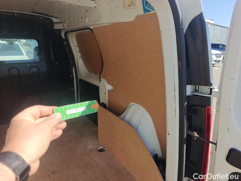  Renault  EXPRESS RENAULT  / 2021 / 4P / furgón derivado de turismo Confort 1.5 Blue dCi 55 kW (75 cv) #37