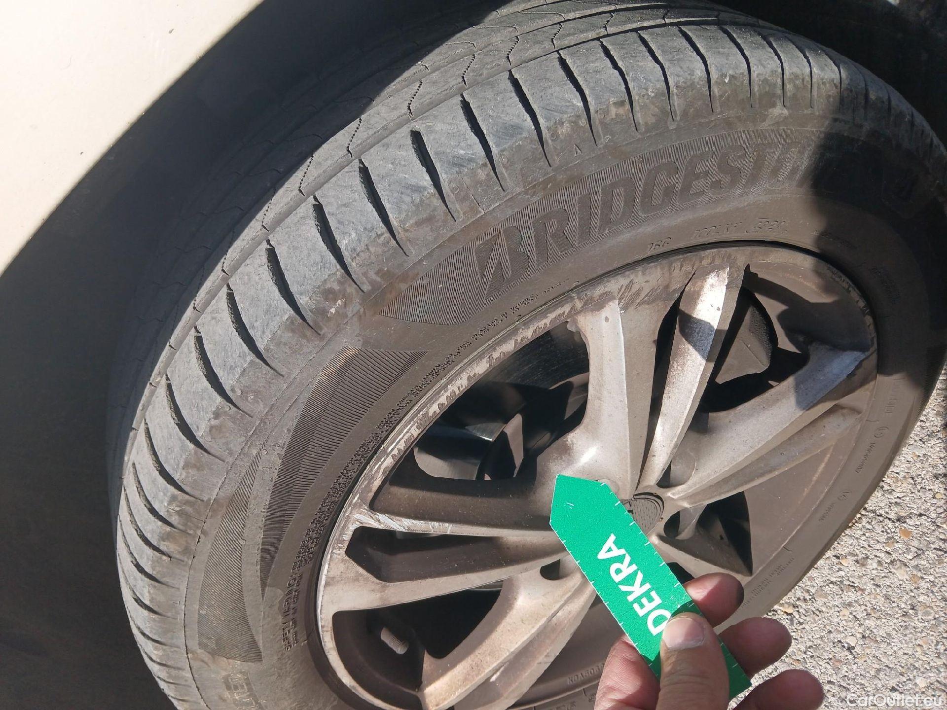  Toyota  Proace TOYOTA  City / 2020 / 5P / combi 1.5D 96kW (130CV) VX L2 7 PLAZAS #33