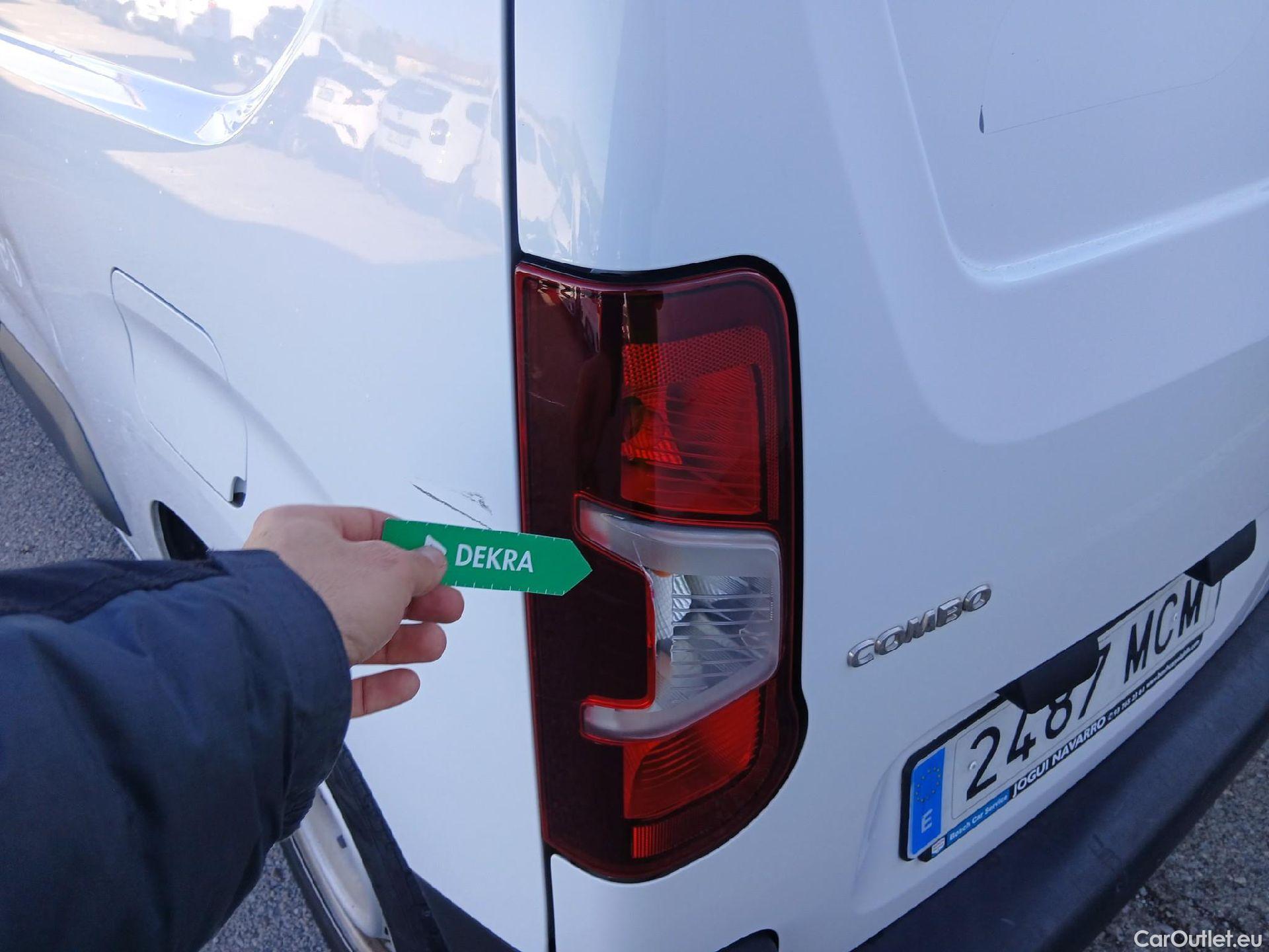  Opel  Combo OPEL  / 2018 / 3P / furgón derivado de turismo 1.5 TD 75kW (100CV) Express L H1 650kg #15