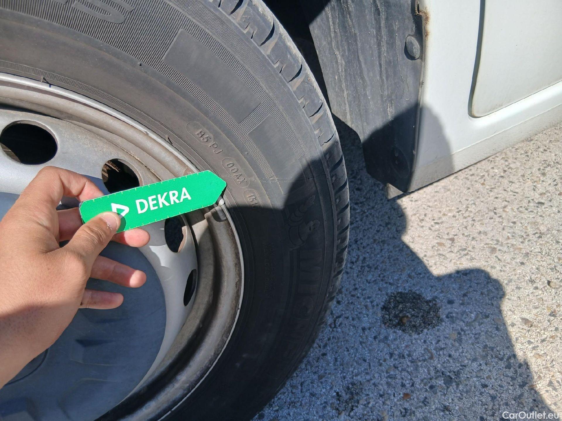  Renault  Master RENAULT  VU 4p 3G furgón Furgón T L2H2 3500 dCi 125 #2