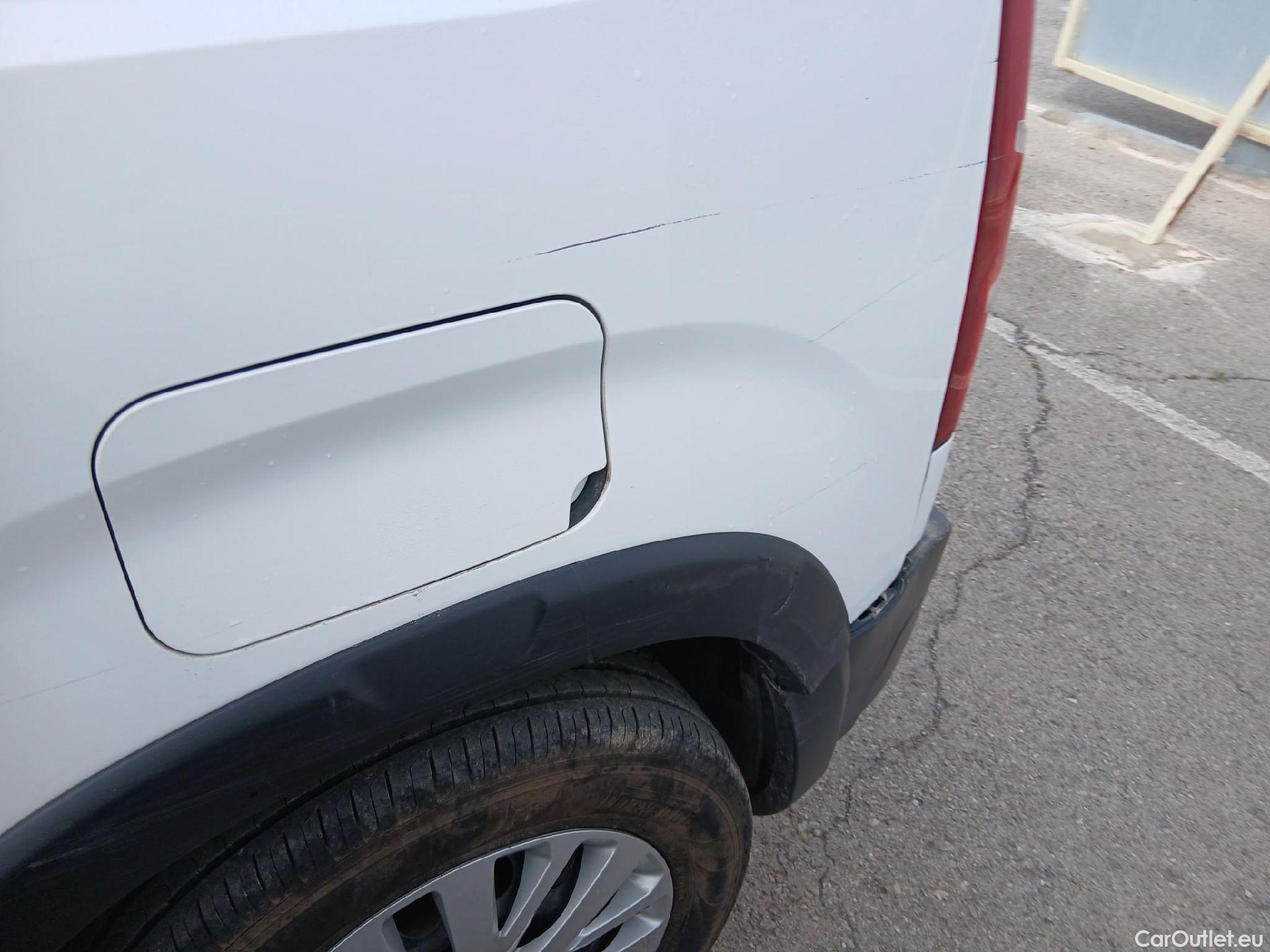  Peugeot  RIFTER PEUGEOT  / 2018 / 4P / combi Active Standard BlueHDi 73kW (IND) #26