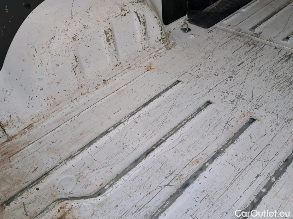  Peugeot  Expert PEUGEOT  / 2016 / 4P / furgón Furgón Premium 1.5 BlueHDi 100 Standard (AC) #3