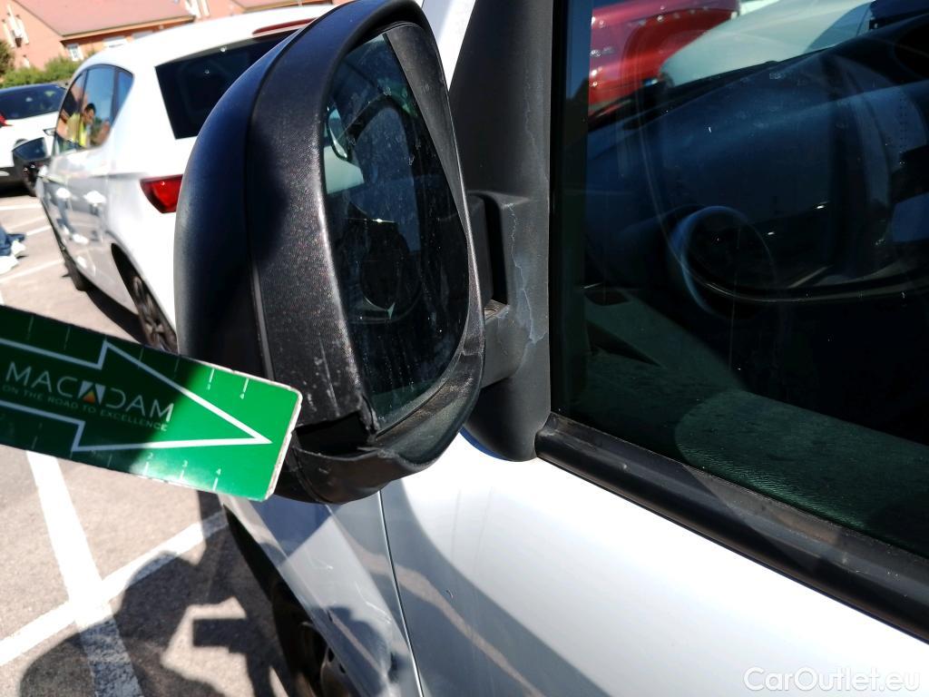  Renault  Kangoo RENAULT  Furgón/2013/3P/furgón derivado de turismo Profesional dCi 55 kW (75 CV) #38