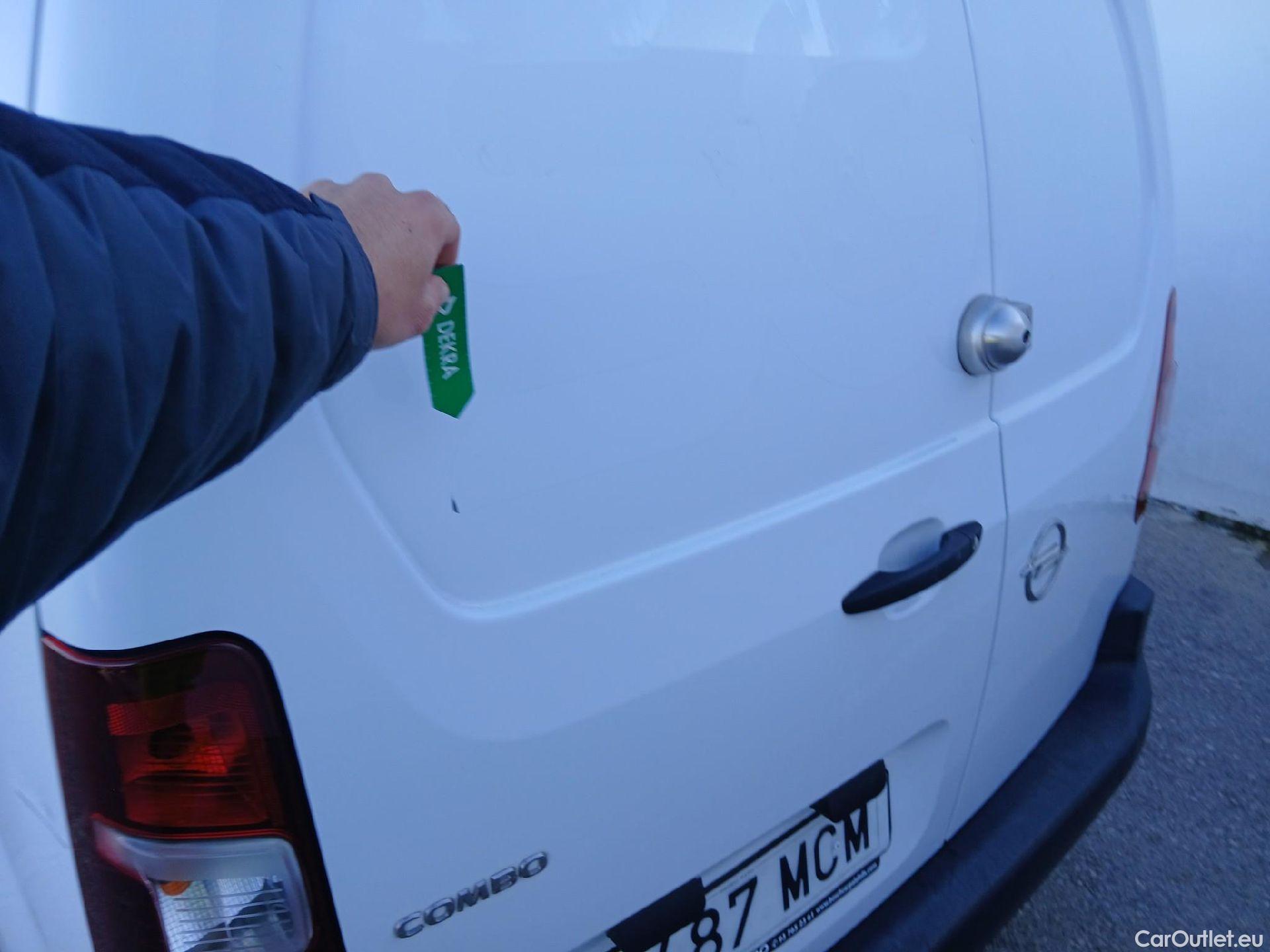  Opel  Combo OPEL  / 2018 / 3P / furgón derivado de turismo 1.5 TD 75kW (100CV) Express L H1 650kg #17