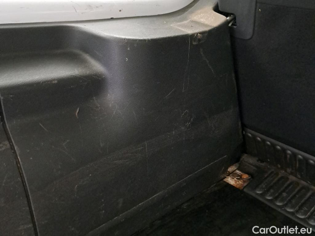  Renault  Kangoo RENAULT  Z.E./2013/4P/furgón derivado de turismo Maxi Z.E. 5 plazas #44