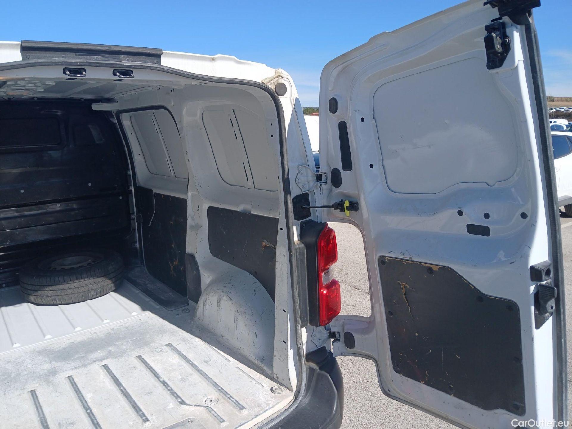  Citroen  Jumpy CITROEN  / 2016 / 4P / furgón Talla M BlueHDi 120 S&S 6v Control #15