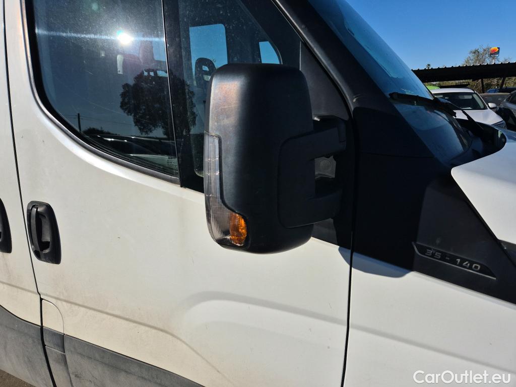  Iveco  Daily IVECO  / 2019 / 4P / combi 35S 14H V 4100/H2 16H M3 #46