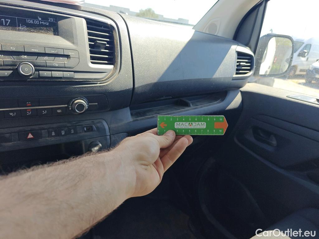  Peugeot  Expert PEUGEOT  / 2016 / 4P / furgón Furgón BlueHDi 100 S&S 6v Long #27