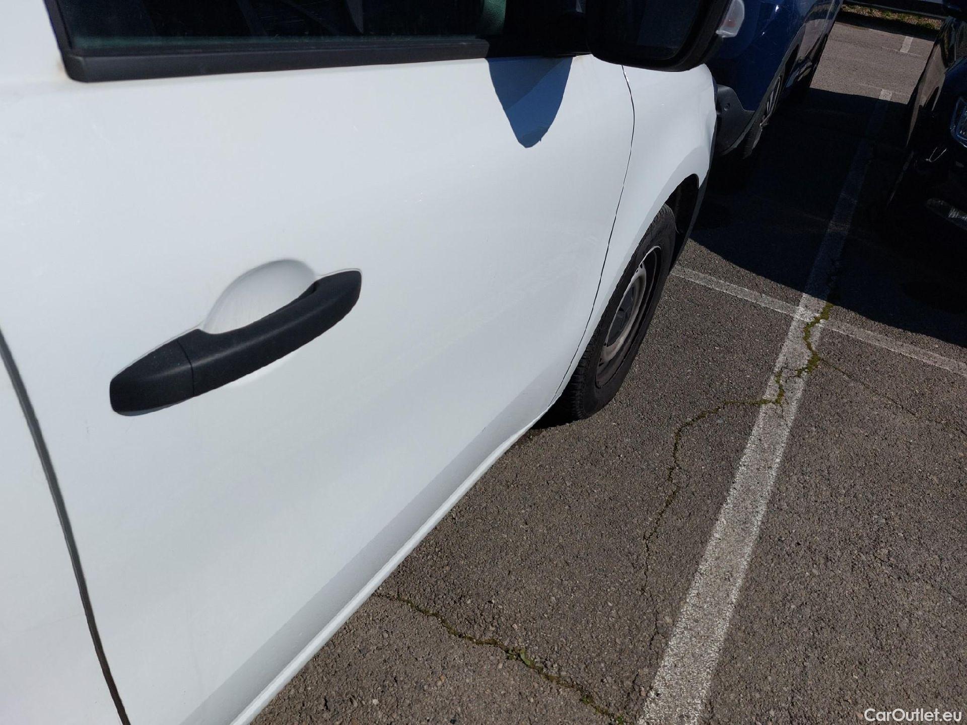  Mercedes  Citan MERCEDES-BENZ  / 2021 / 4P / furgón derivado de turismo 108 CDI 55kW Furgón Base Largo #10