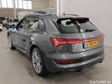  Audi  E-TRON Audi  55 quattro S edition 5d Pano, 21 inch, Optiekpakket zwart #11