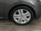  Peugeot  208 Peugeot  Signature 1.2 PureTech 82 5d #22