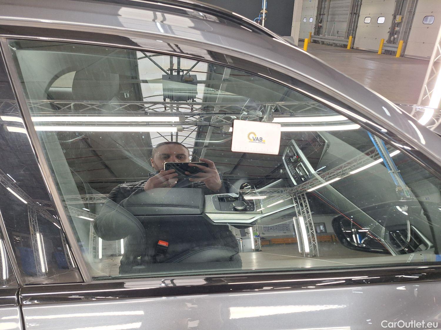  Bmw  Serie 3 BMW, 3-serie Touring '18, BMW 3 Reeks Touring 320dA (120 kW) 5d #34