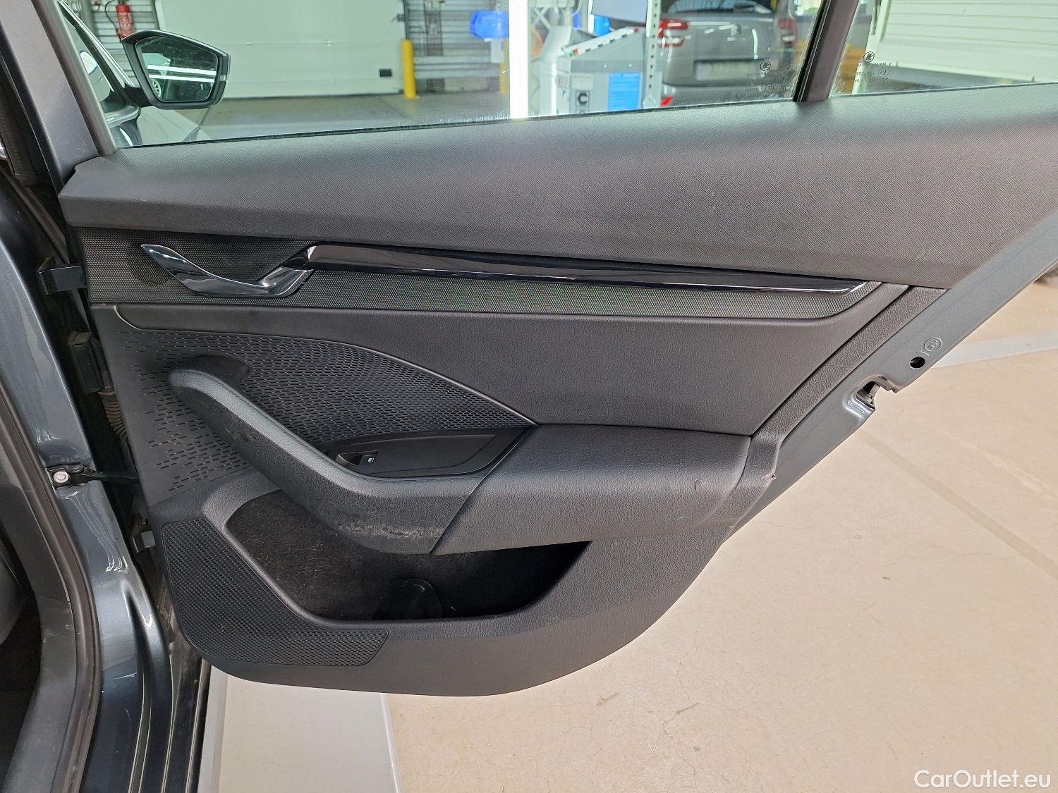  Skoda  Octavia Skoda,  Combi '20, Skoda  Combi 2.0 CRTDI 85kW Clever 5d #51