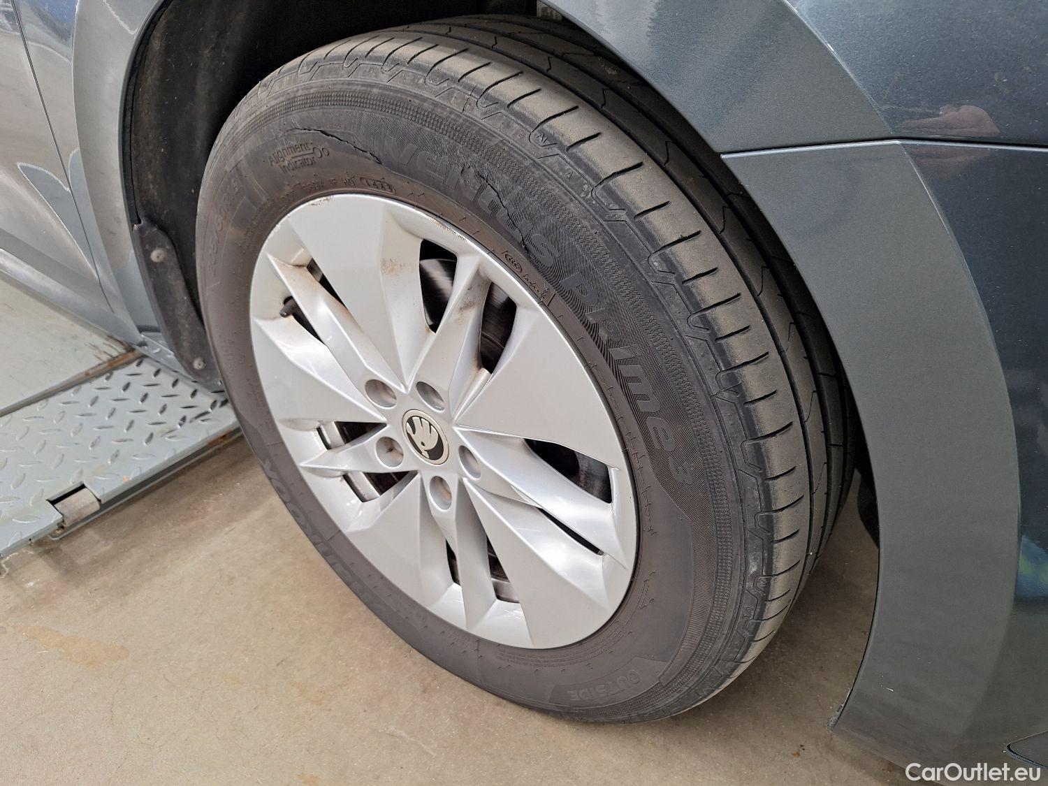  Skoda  Octavia Skoda,  Combi '20, Skoda  Combi 2.0 CRTDI 85kW Clever 5d #7