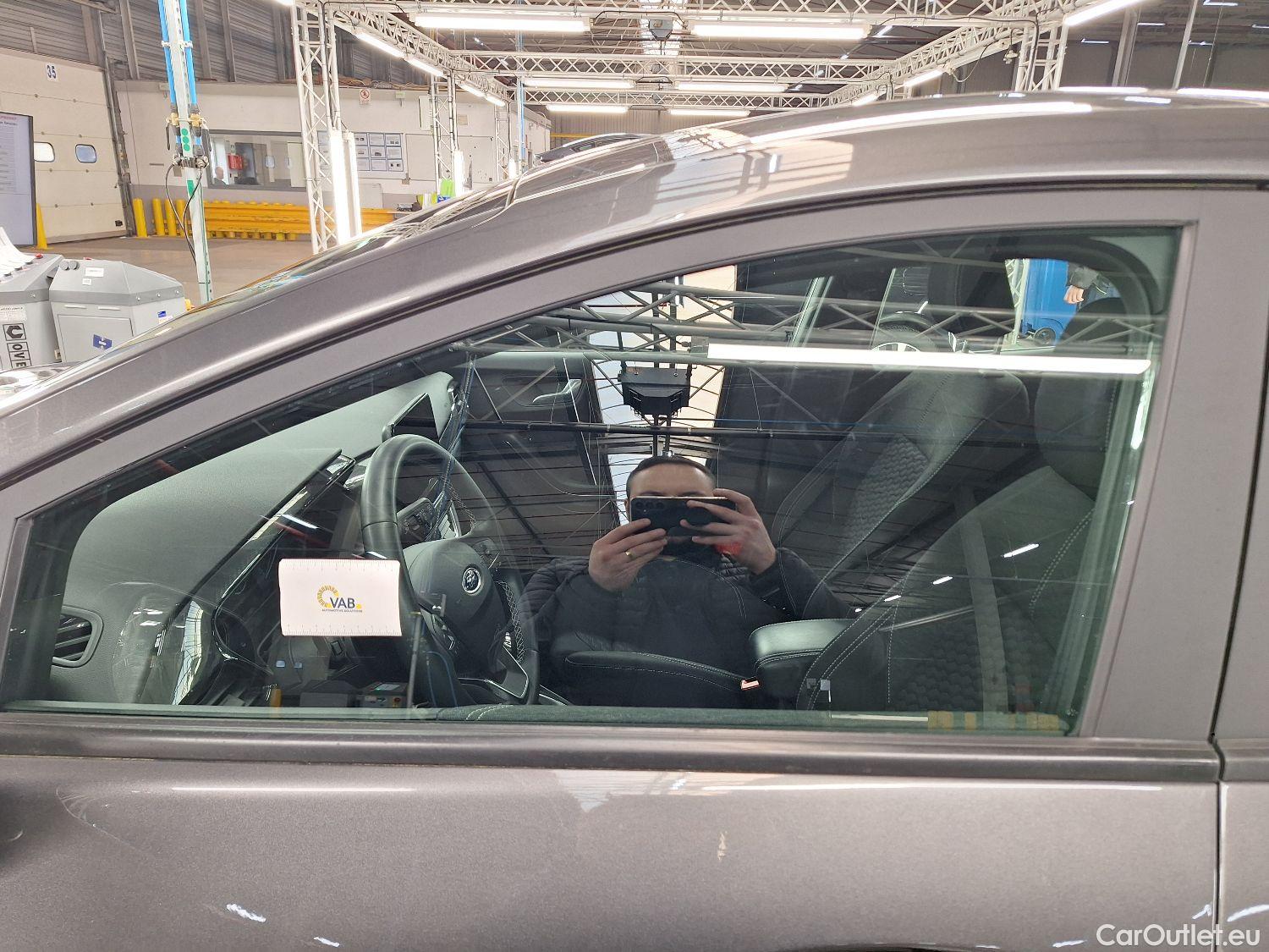  Ford  Puma Ford,  '19, Ford  1.0i Ecoboost mHEV 92kW Titanium 5d #31