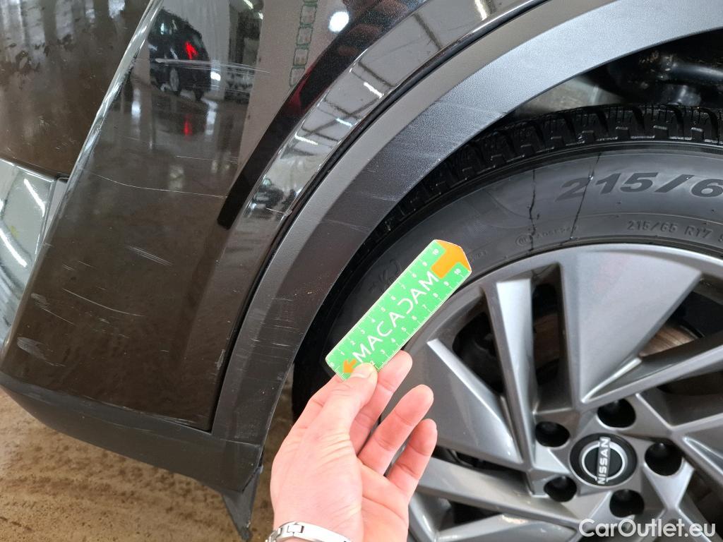  Nissan  Qashqai NISSAN  / 2021 / 5P / Crossover 1.3 MHEV 158ch Xtronic Business Edition CD LOT700 #15