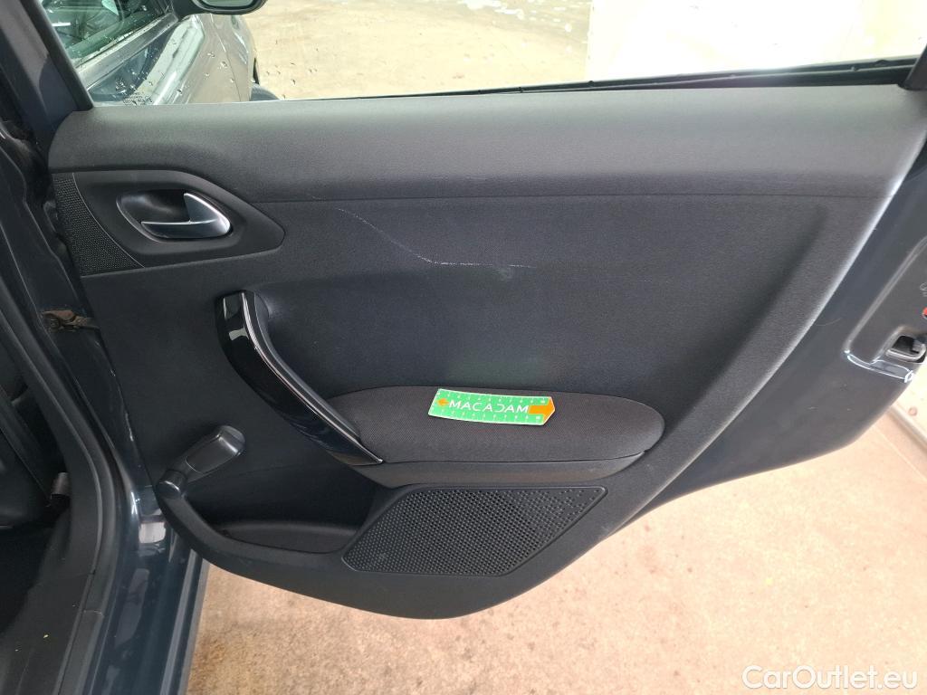  Peugeot  208  Active Business 1.2 80CV BVM5 E6dT #52