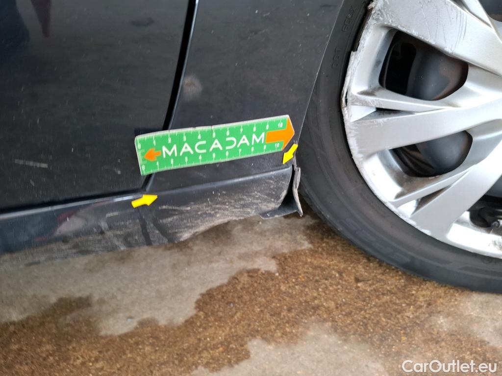  Peugeot  208  Active Business 1.2 80CV BVM5 E6dT #34