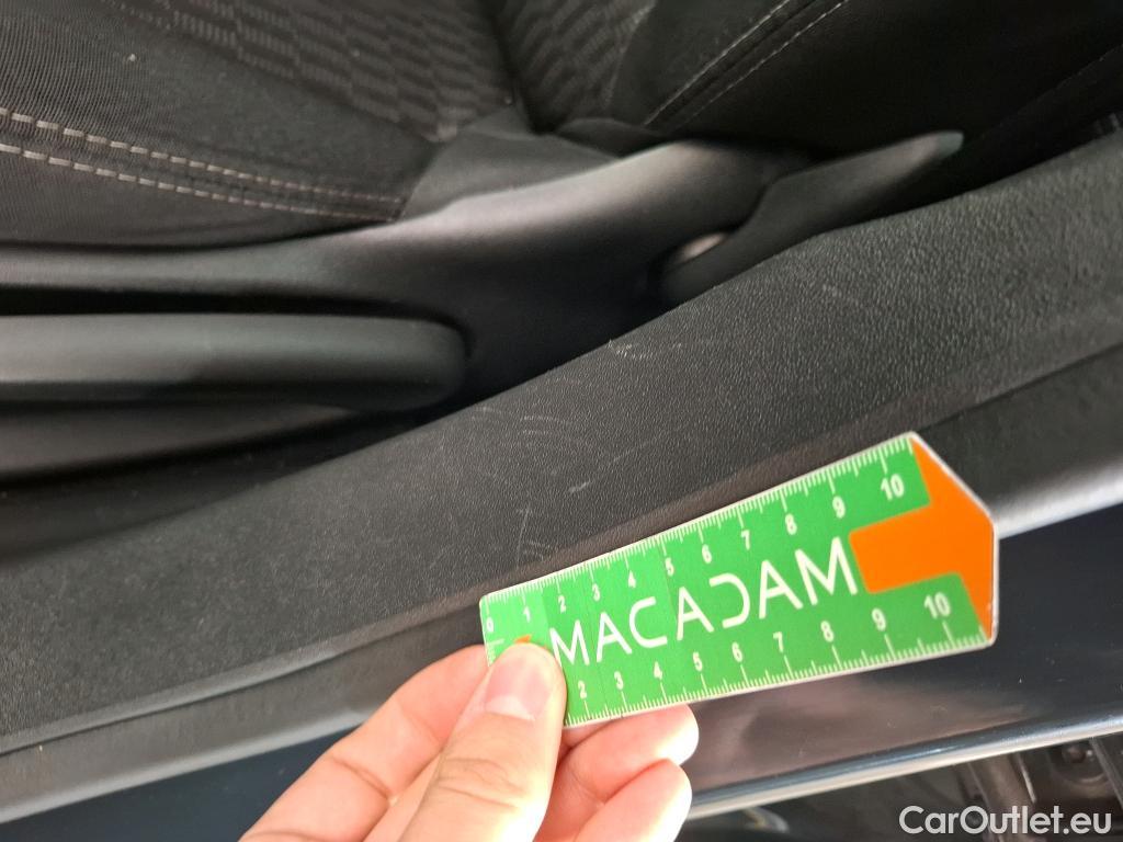  Peugeot  208  Active Business 1.2 80CV BVM5 E6dT #49