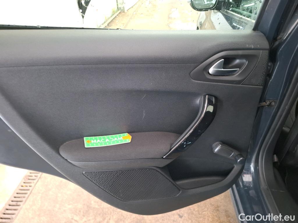  Peugeot  208  Active Business 1.2 80CV BVM5 E6dT #50