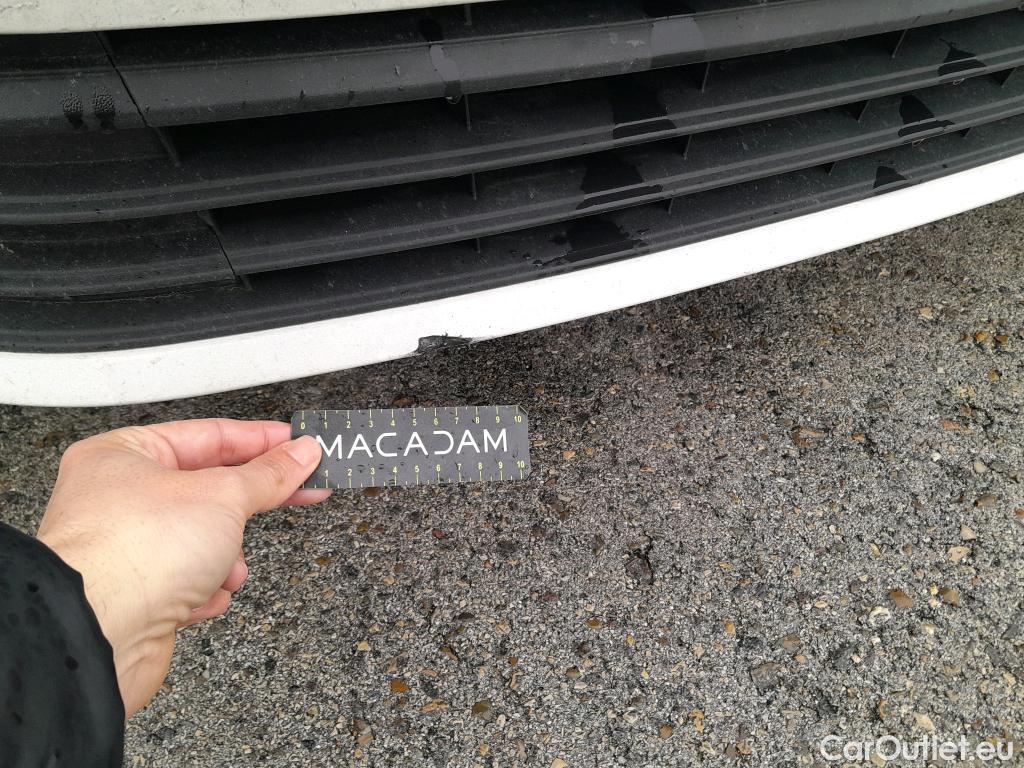  Volkswagen  Golf  VOLKSWAGEN / 2016 / 5P / berlina con portón Last Edition 1.6 TDI 85kW (115CV) #13