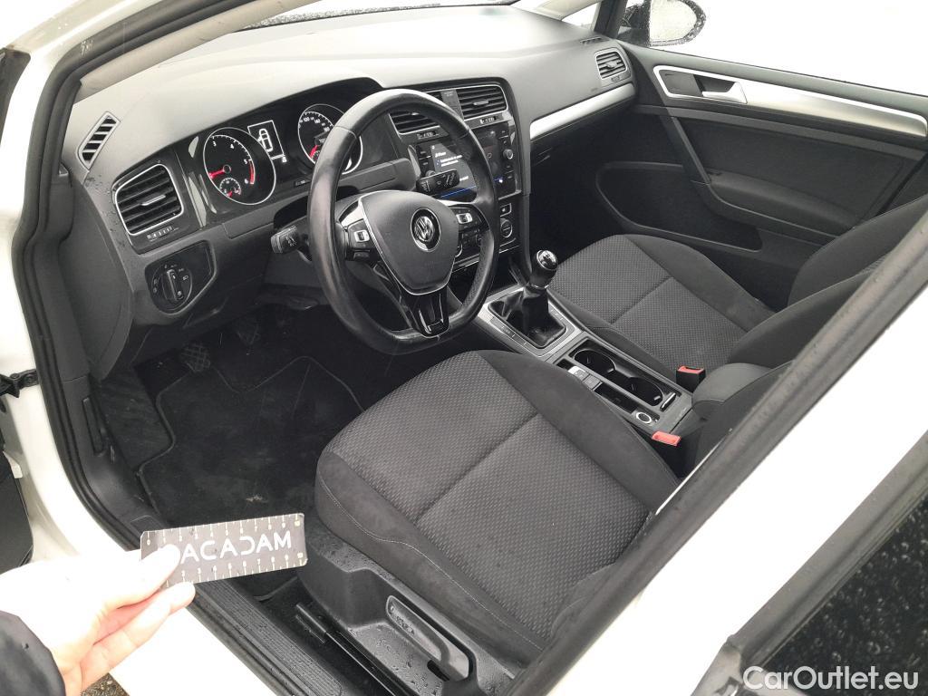  Volkswagen  Golf  VOLKSWAGEN / 2016 / 5P / berlina con portón Last Edition 1.6 TDI 85kW (115CV) #4