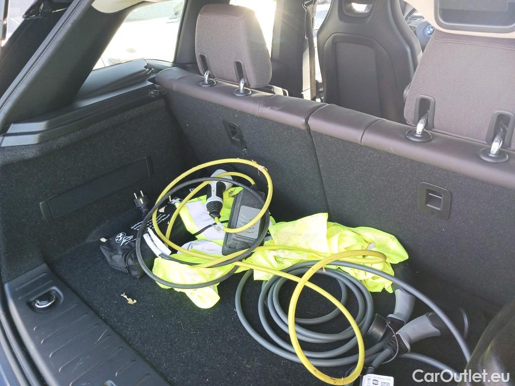  Bmw  I3  BMW / 2017 / 5P / berlina con portón 120ah #2
