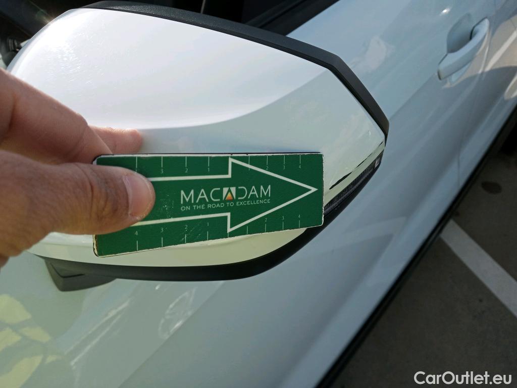  Audi  Q2 AUDI  / 2016 / 5P / todoterreno Design 30 TFSI 85kW (116CV) #24