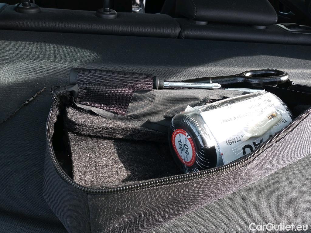  Audi  Q2 AUDI  / 2016 / 5P / todoterreno Design 30 TFSI 85kW (116CV) #6