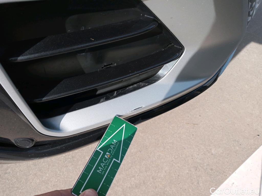  Audi  Q2 AUDI  / 2016 / 5P / todoterreno Design 30 TFSI 85kW (116CV) #46