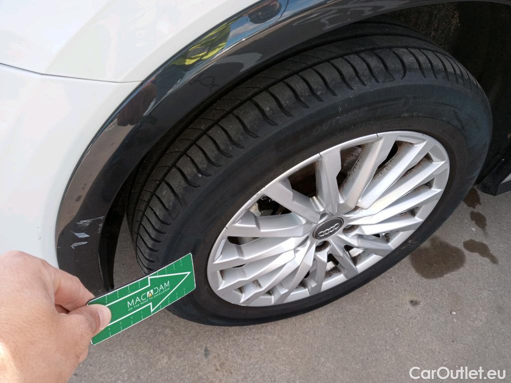  Audi  Q2 AUDI  / 2016 / 5P / todoterreno Design 30 TFSI 85kW (116CV) #45