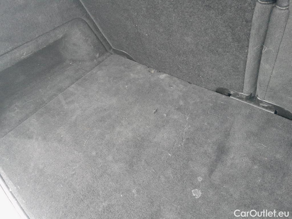  Volvo  XC90 VOLVO  / 2019 / 5P / todoterreno 2.0 B5 D AWD Momentum Auto #11