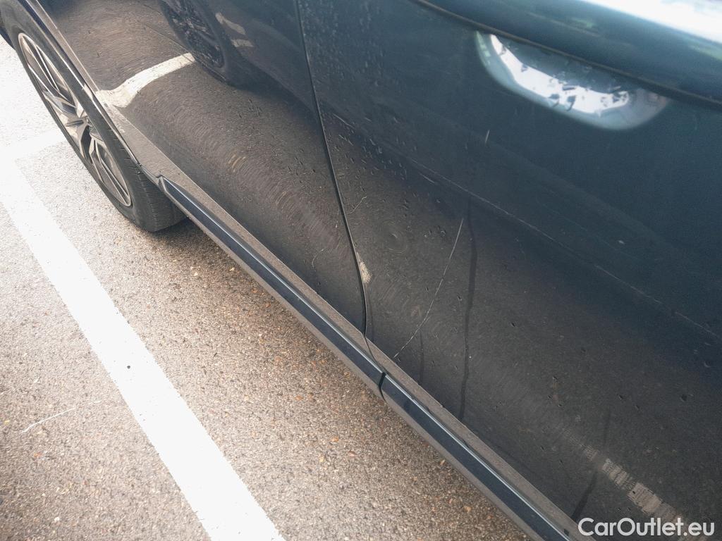  Volvo  XC90 VOLVO  / 2019 / 5P / todoterreno 2.0 B5 D AWD Momentum Auto #3