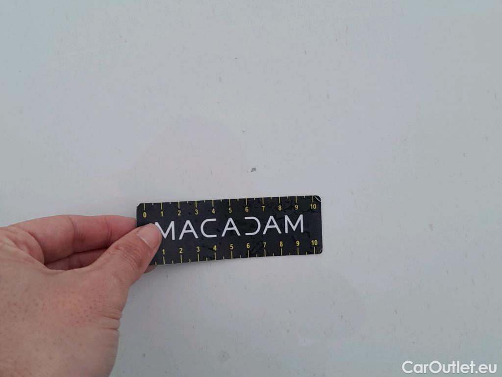  Volkswagen  Golf  VOLKSWAGEN / 2016 / 5P / berlina con portón Last Edition 1.6 TDI 85kW (115CV) #3