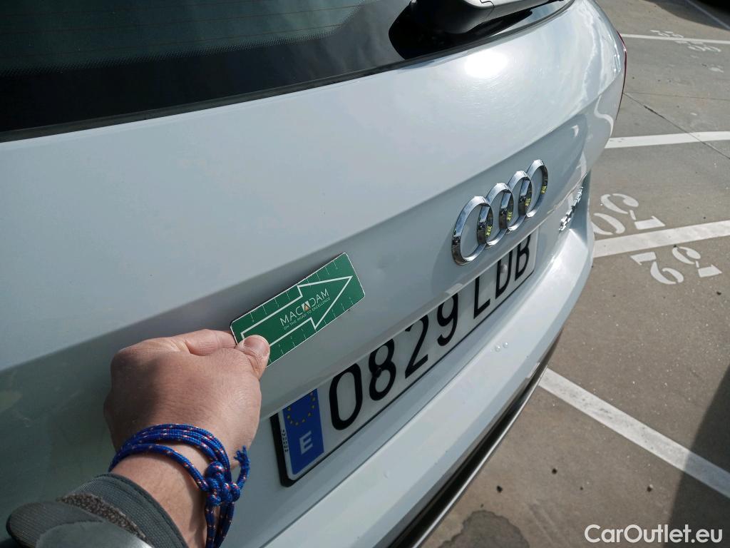  Audi  Q2 AUDI  / 2016 / 5P / todoterreno Design 30 TFSI 85kW (116CV) #30