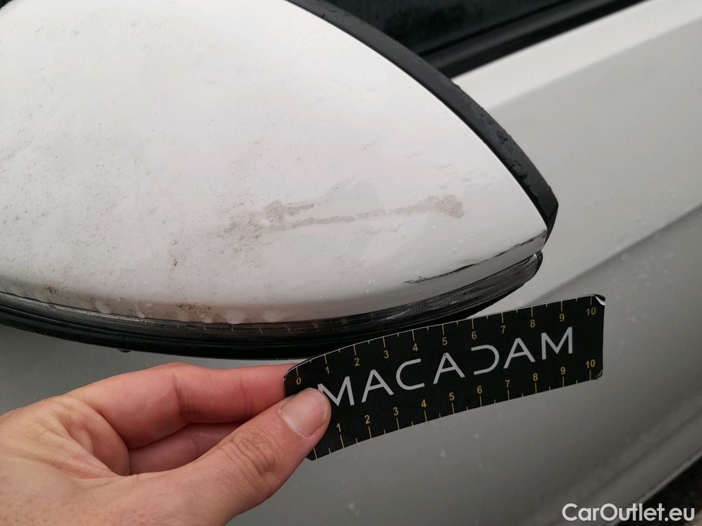  Volkswagen  Golf  VOLKSWAGEN / 2016 / 5P / berlina con portón Last Edition 1.6 TDI 85kW (115CV) #20