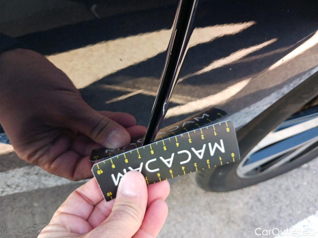  Bmw  I3  BMW / 2017 / 5P / berlina con portón 120ah #20